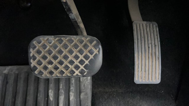 Second-hand 2021 MG Hector Plus Sharp CVT for sale in Ahmedabad-14