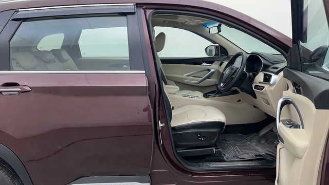 Second-hand 2021 MG Hector Plus Sharp CVT for sale in Ahmedabad-15