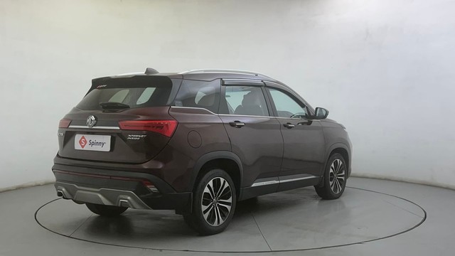 Second-hand 2021 MG Hector Plus Sharp CVT for sale in Ahmedabad-3