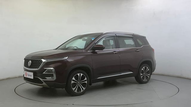 Second-hand 2021 MG Hector Plus Sharp CVT for sale in Ahmedabad