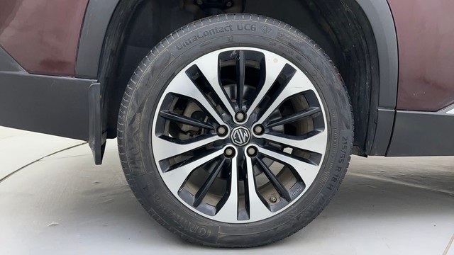 Second-hand 2021 MG Hector Plus Sharp CVT for sale in Ahmedabad-18