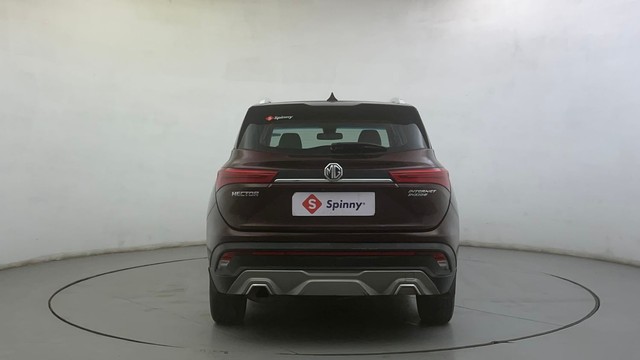 Second-hand 2021 MG Hector Plus Sharp CVT for sale in Ahmedabad-4