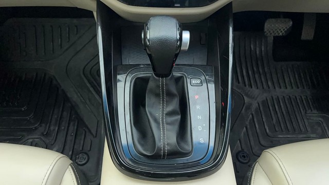 Second-hand 2021 MG Hector Plus Sharp CVT for sale in Ahmedabad-12