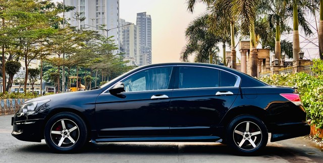 Honda New Accord 2.4 A/T Second-hand 2011 Honda New Accord 2.4 A/T for sale in Thane-3