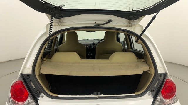 Second-hand 2016 Honda Brio VX for sale in Pune-9