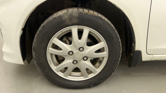 Second-hand 2016 Honda Brio VX for sale in Pune-20