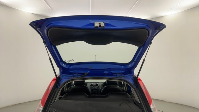 Second-hand 2013 Ford Figo Ambiente BSIV for sale in Pune-32