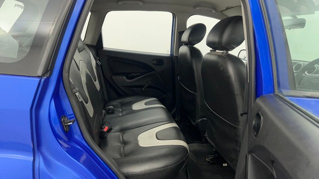 Second-hand 2013 Ford Figo Ambiente BSIV for sale in Pune-35