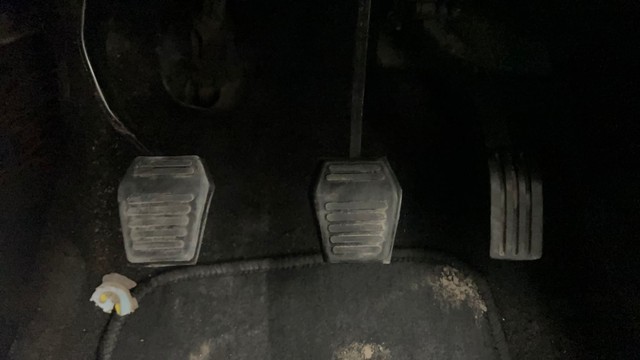 Second-hand 2013 Ford Figo Ambiente BSIV for sale in Pune-14