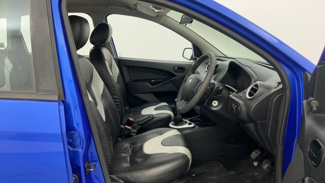 Second-hand 2013 Ford Figo Ambiente BSIV for sale in Pune-15