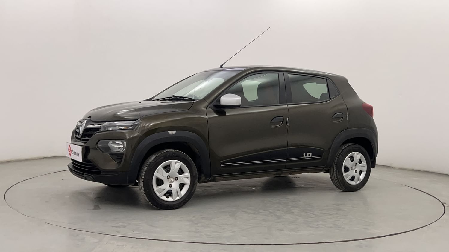 Used Renault KWID 1.0 AMT RXT Car in Pune, 2023 Model - Find Best Deals ...
