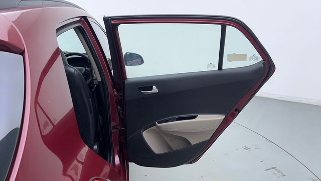 Second-hand 2016 Hyundai Grand i10 1.2 Kappa Sportz BSIV for sale in Noida-32