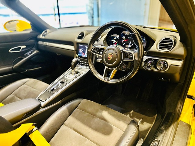 Second-hand 2019 Porsche 718 Boxster GTS for sale in New Delhi-6