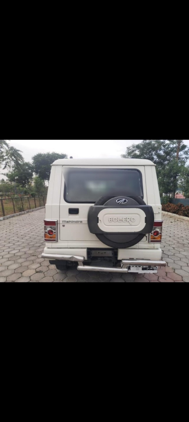 Second-hand 2017 Mahindra Bolero SLE for sale in Indore-5