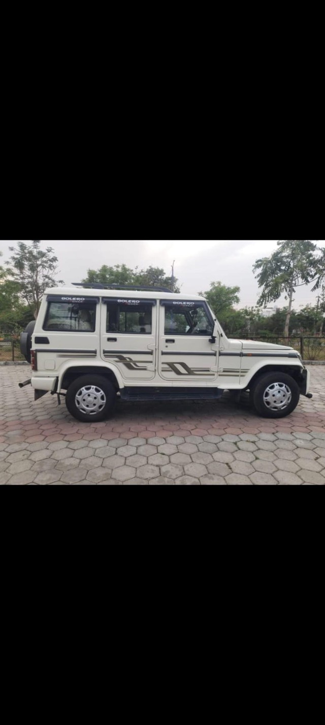 Second-hand 2017 Mahindra Bolero SLE for sale in Indore-3