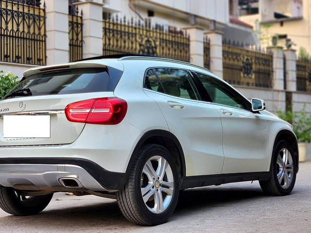 Second-hand 2016 Mercedes-Benz GLA Class 200 Sport Edition for sale in New Delhi-4