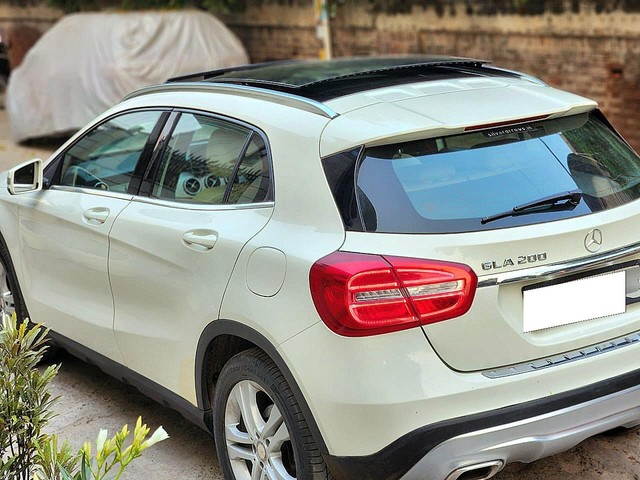 Second-hand 2016 Mercedes-Benz GLA Class 200 Sport Edition for sale in New Delhi-3
