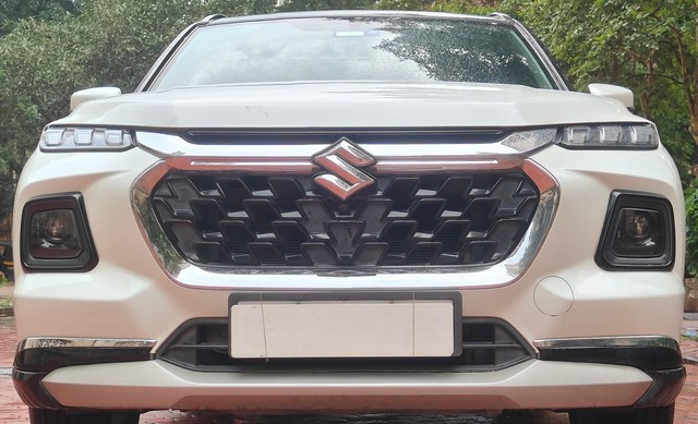 Second-hand 2023 Maruti Grand Vitara Alpha AT BSVI for sale in Thane-6