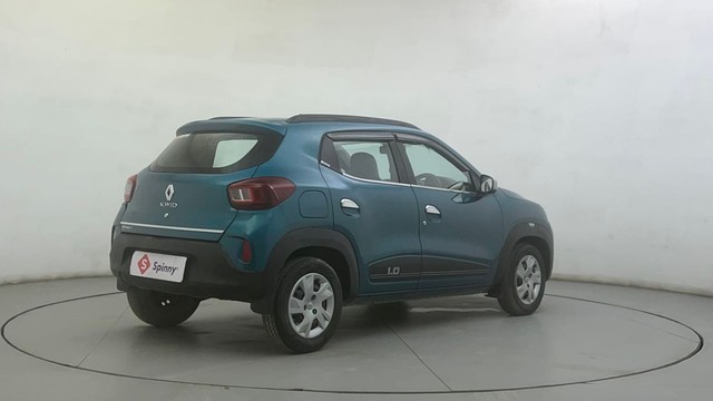 Second-hand 2021 Renault KWID 1.0 RXT Opt for sale in Ahmedabad-3