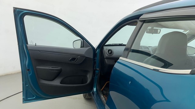 Second-hand 2021 Renault KWID 1.0 RXT Opt for sale in Ahmedabad-26