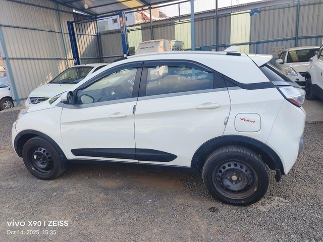 Second-hand 2018 Tata Nexon 1.2 Revotron XT for sale in Chhindwara-2