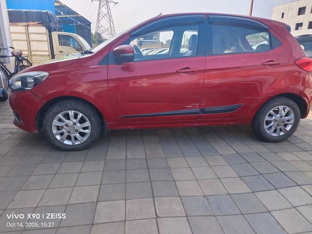 Second-hand 2017 Tata Tiago 1.2 Revotron XZA for sale in Chhindwara-3