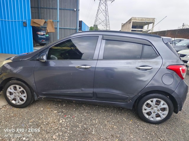 Second-hand 2015 Hyundai Grand i10 AT Asta for sale in Chhindwara-2