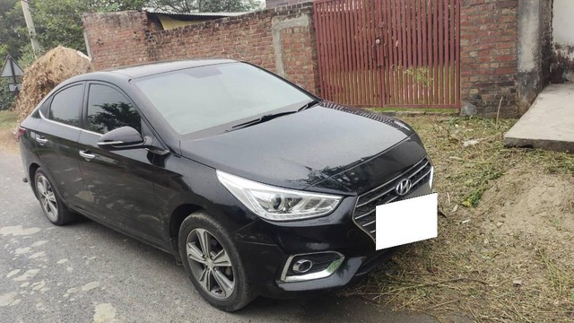 Second-hand 2018 Hyundai Verna CRDi 1.6 SX Option for sale in Etawah-3