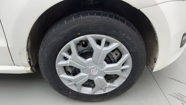 Second-hand 2012 Volkswagen Polo Petrol Comfortline 1.2L for sale in Coimbatore-17