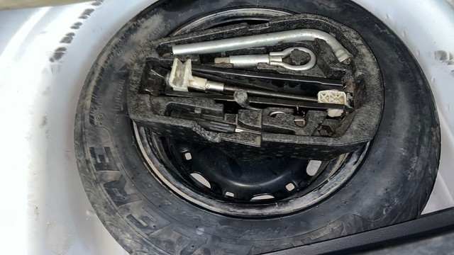 Second-hand 2012 Volkswagen Polo Petrol Comfortline 1.2L for sale in Coimbatore-21