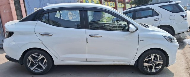 Second-hand 2022 Hyundai Aura SX Plus AMT for sale in Lucknow-1