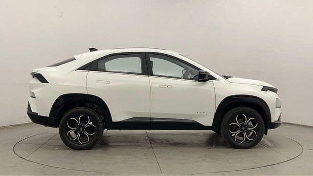 Second-hand 2025 Tata Curvv Creative S Diesel for sale in Chandigarh-2