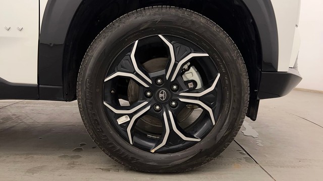 Second-hand 2025 Tata Curvv Creative S Diesel for sale in Chandigarh-17