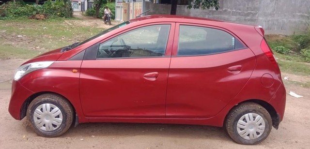 Second-hand 2011 Hyundai EON Era for sale in Lucknow-5