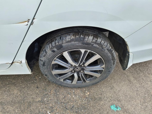 Second-hand 2017 Honda City i-VTEC CVT V for sale in Mumbai-20