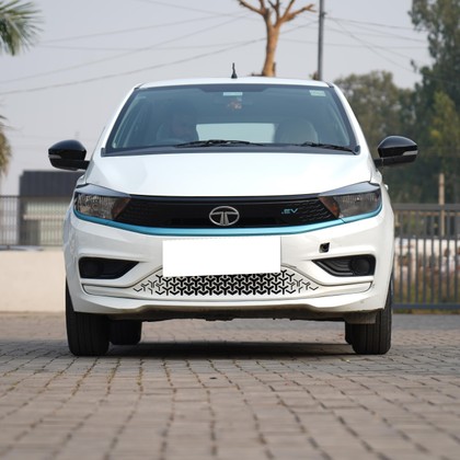 Second-hand 2023 Tata Tiago XT for sale in Gurgaon