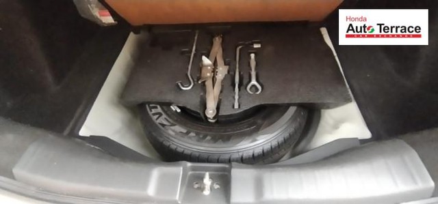 Second-hand 2017 Honda Jazz V CVT for sale in Pune-3