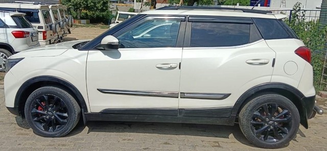 Mahindra XUV300 W8 Diesel BSVI Second-hand 2021 Mahindra XUV300 W8 Diesel BSVI for sale in Lucknow-3