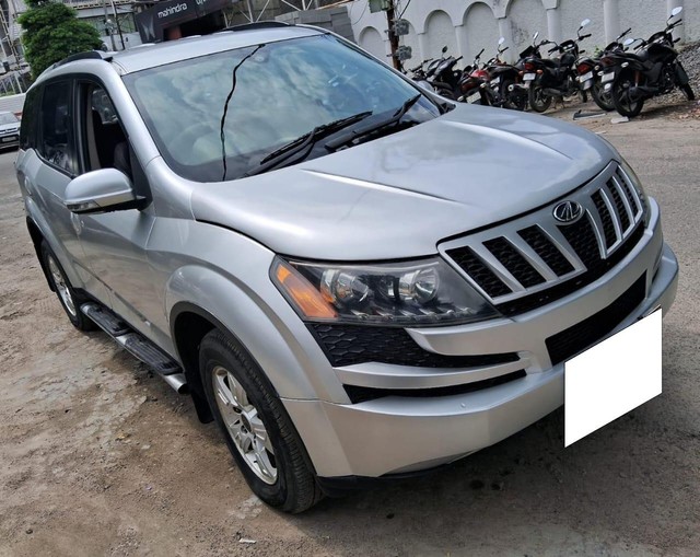 Second-hand 2014 Mahindra XUV500 W8 FWD for sale in Lucknow