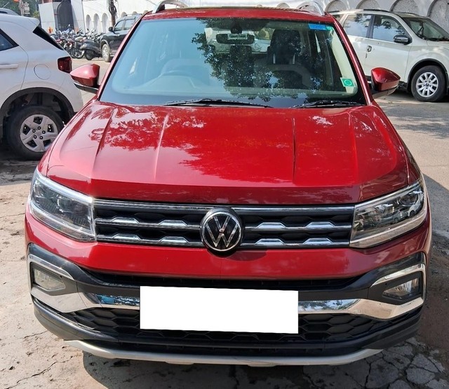 Second-hand 2022 Volkswagen Taigun 1.0 TSI Topline AT BSVI for sale in Lucknow-2