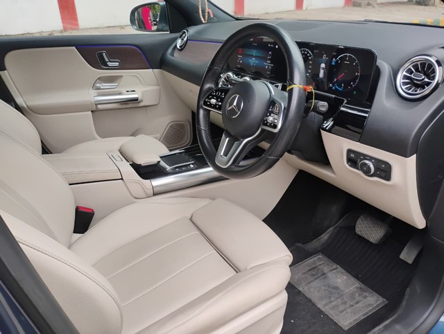 Second-hand 2024 Mercedes-Benz GLA 220d for sale in Agra-10