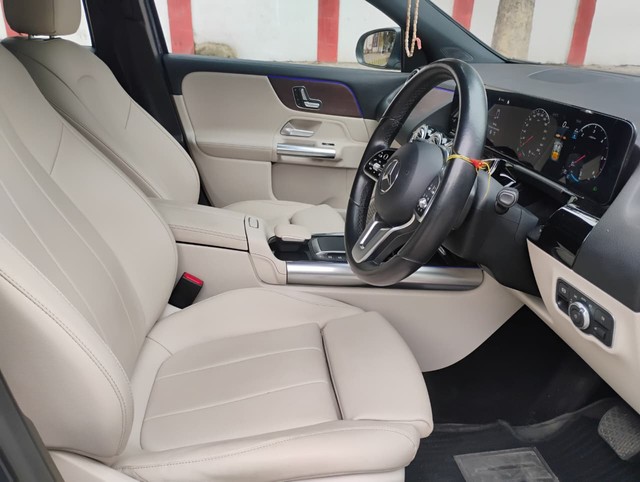 Second-hand 2024 Mercedes-Benz GLA 220d for sale in Agra-9