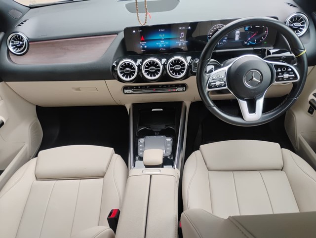 Second-hand 2024 Mercedes-Benz GLA 220d for sale in Agra-5