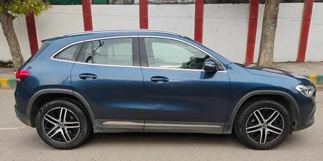 Second-hand 2024 Mercedes-Benz GLA 220d for sale in Agra-1