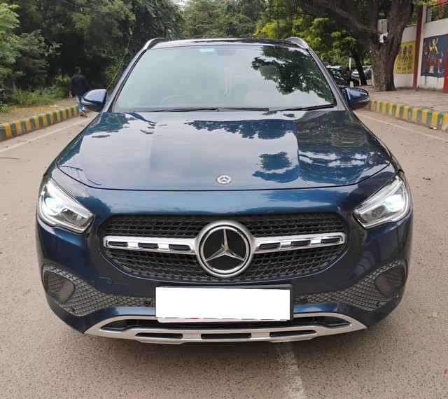 Second-hand 2024 Mercedes-Benz GLA 220d for sale in Agra-4