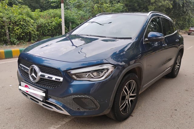 Second-hand 2024 Mercedes-Benz GLA 220d for sale in Agra-3