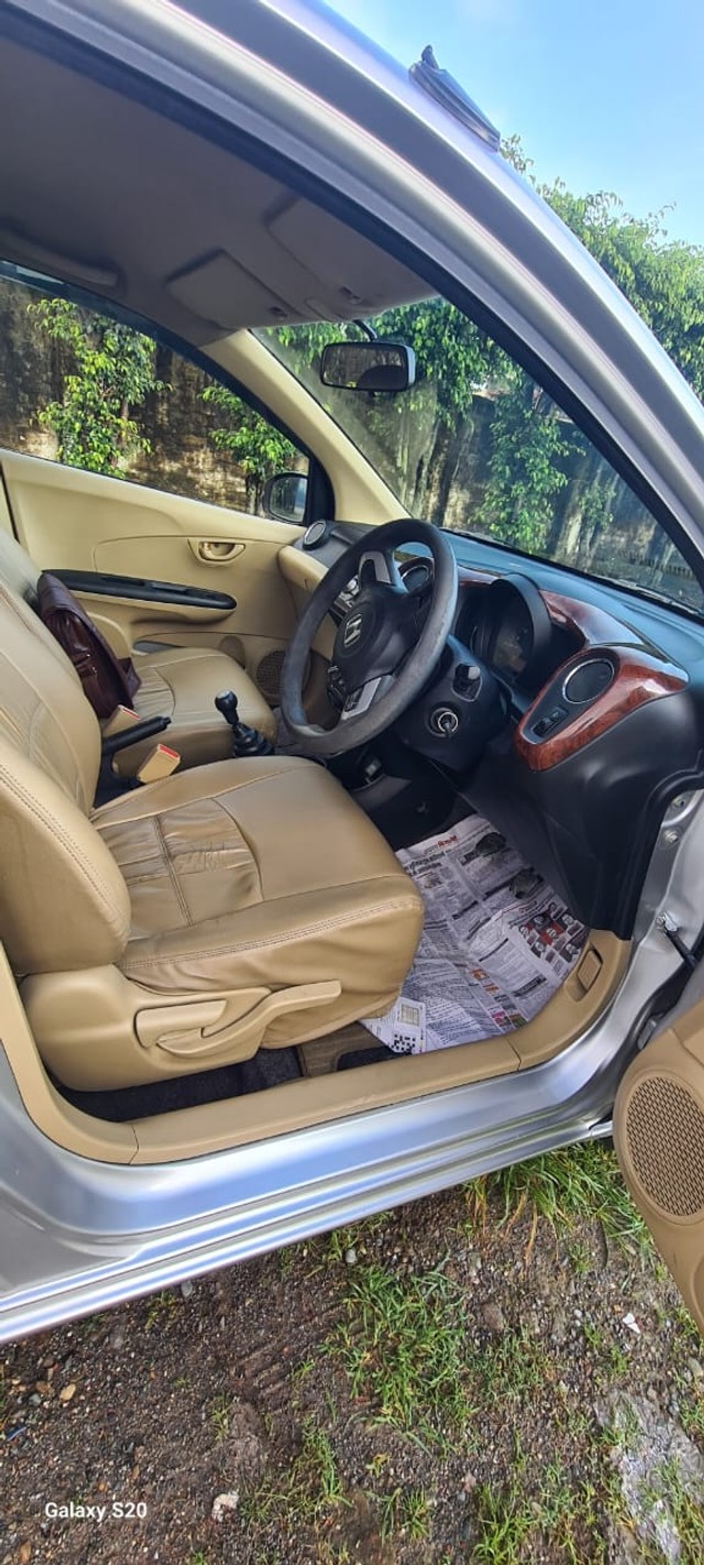 Second-hand 2015 Honda Brio S MT for sale in Dehradun-6