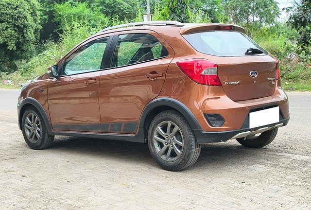 Second-hand 2018 Ford Freestyle Titanium Diesel BSIV for sale in Nagpur-3