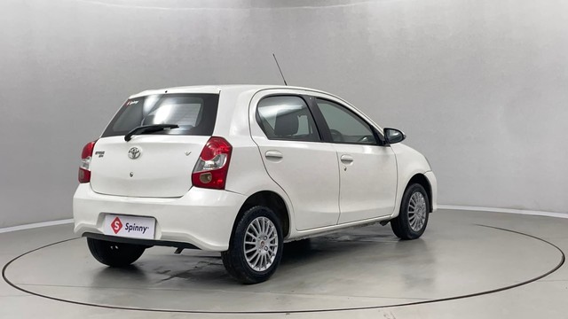 Second-hand 2018 Toyota Etios Liva V for sale in Jaipur-3