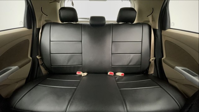 Second-hand 2018 Toyota Etios Liva V for sale in Jaipur-27